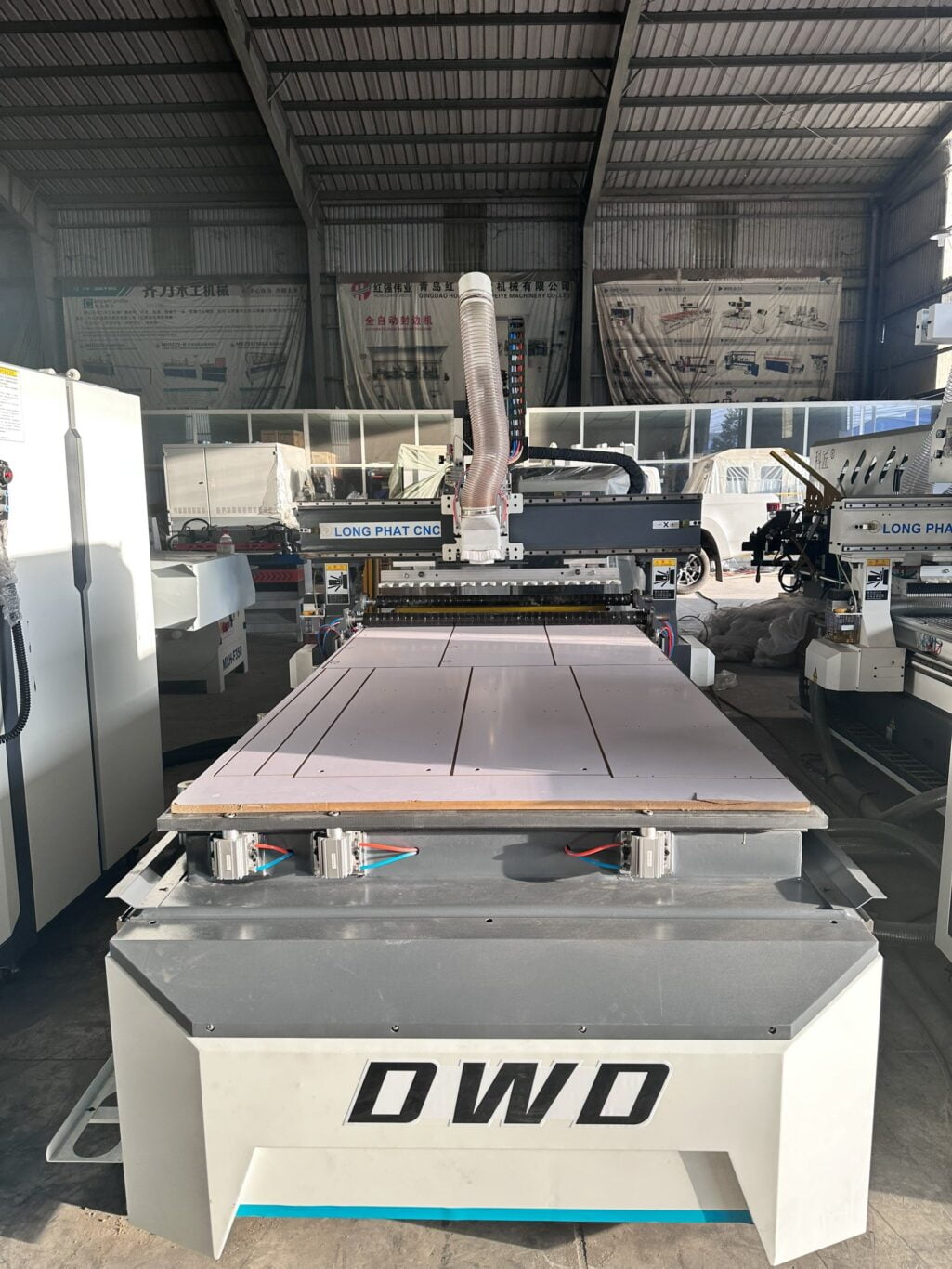 Cắt CNC có đắt không - Các yếu tố quyết định giá thành