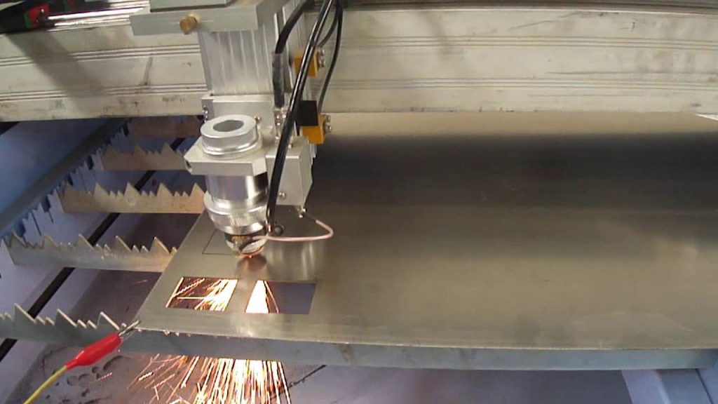 Cắt CNC có đắt không - Các yếu tố quyết định giá thành